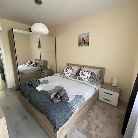 Harmony Apartment- 4 People- New Modern Flat-by The Sea Appartement *