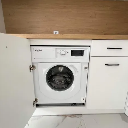 דירה Harmony Apartment- 4 People- New Modern Flat-by The Sea *