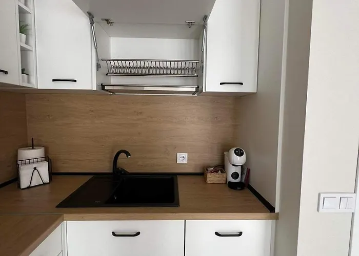 Harmony Apartment- 4 People- New Modern Flat-by The Sea * וארנה