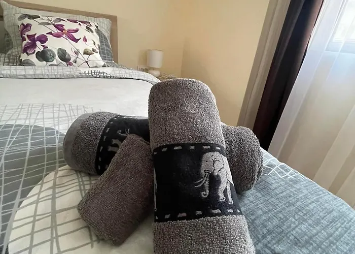 Harmony Apartment- 4 People- New Modern Flat-by The Sea Varna