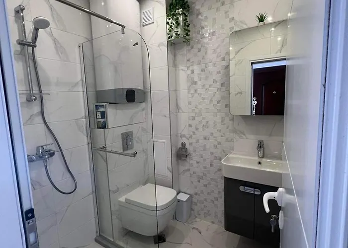 Harmony Apartment- 4 People- New Modern Flat-by The Sea דירה