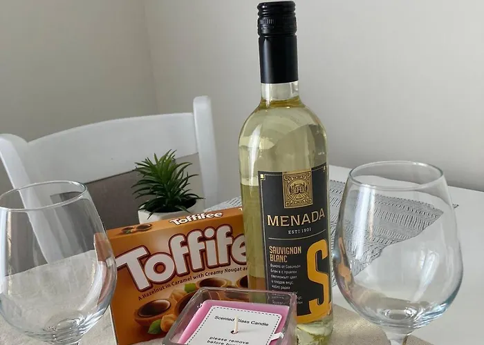 Harmony Apartment- 4 People- New Modern Flat-by The Sea * Varna